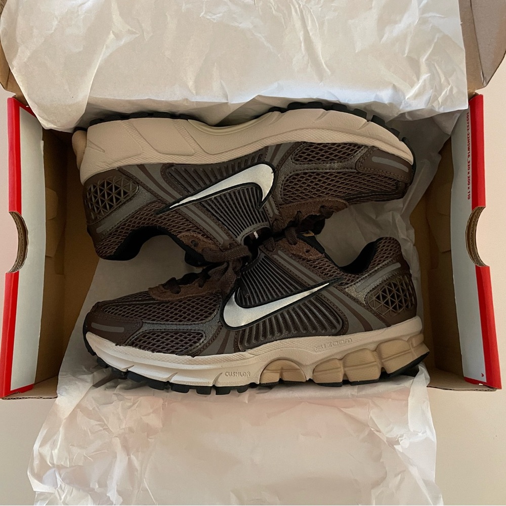 Nike Zoom Vomero 5 COR Women's Size 7.5